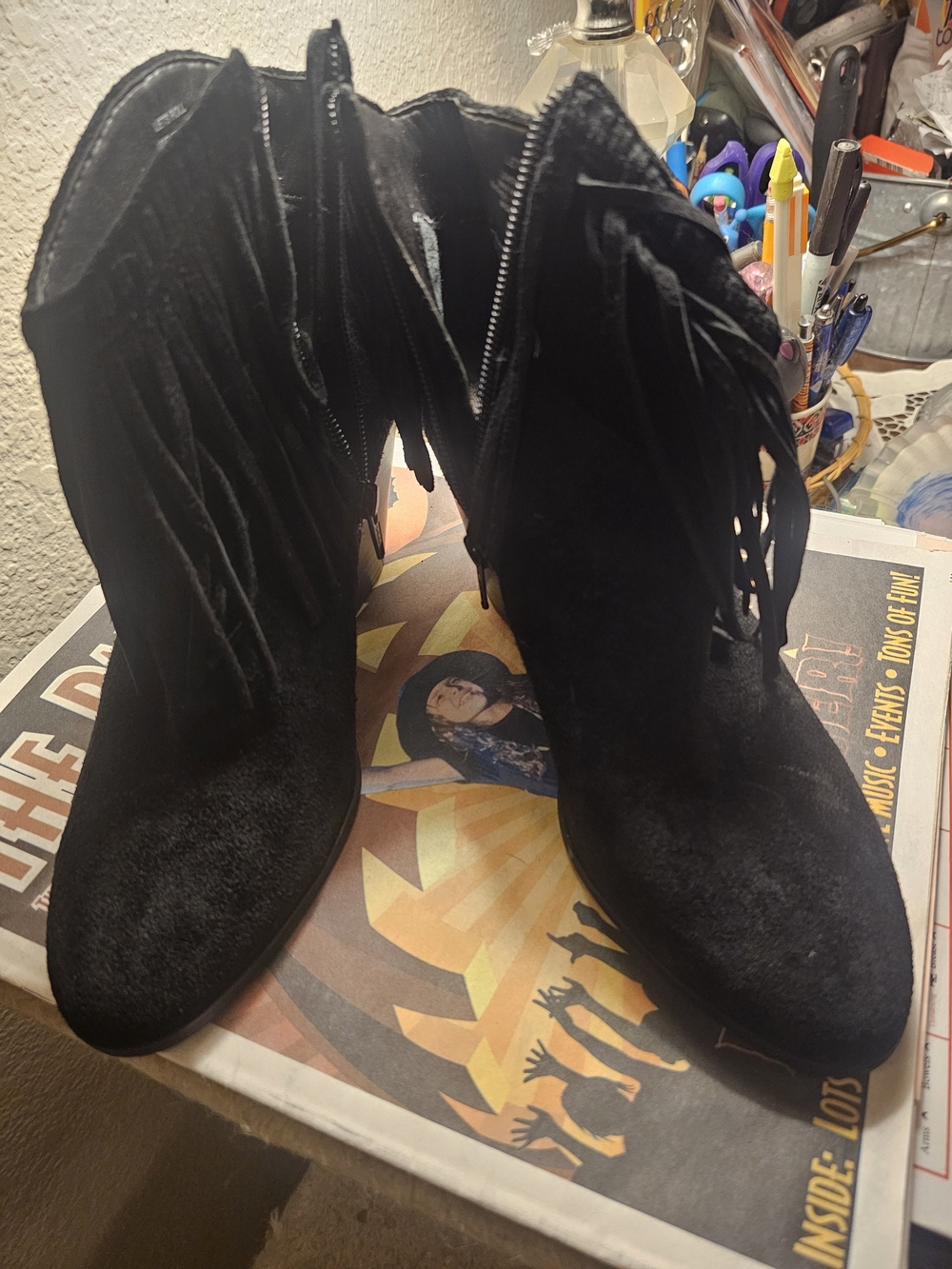 Black Suede Fringe Ankle Boots - Women's Gianni Bini Brand New Never Worn